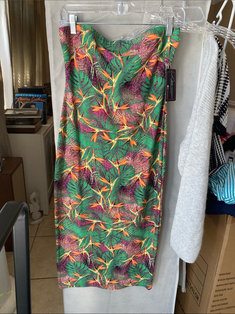 Strapless Tropical Bird of Paradise Print Tube Dress in Green
